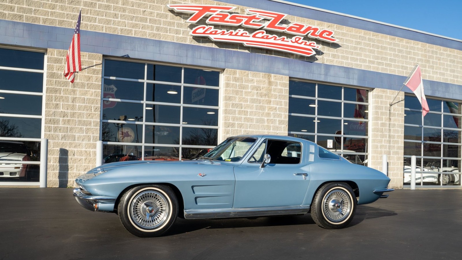 Click to Enlarge-Esc to Close Corvette Generations/C2/C2 1964 Blue Coupe.jpg